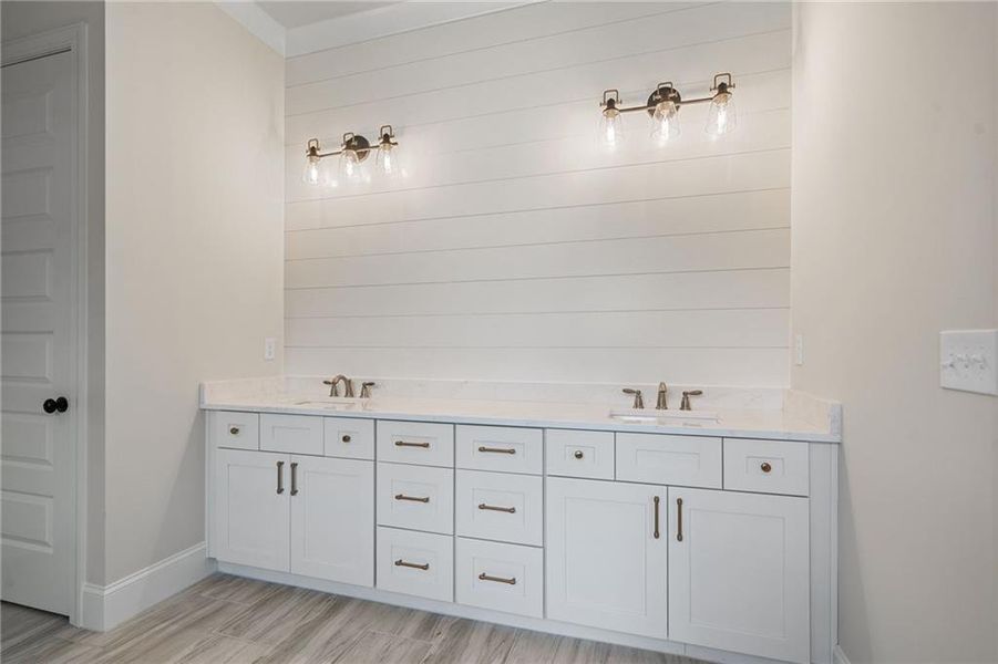 Furnished interior view inside a new home in , Gainesville (Image 6).