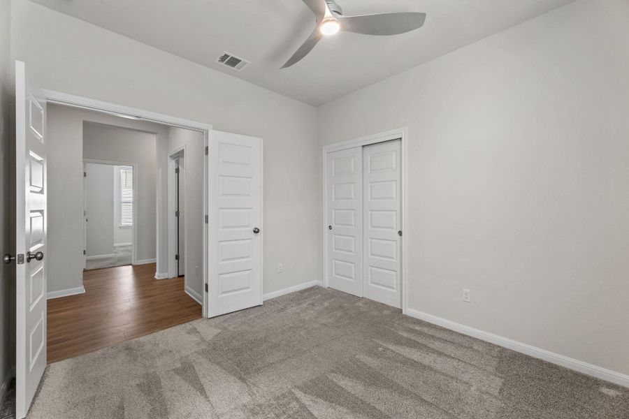 Spacious, unfurnished interior of a new home in The Ridge at Trinity Ranch, Elgin (Image 15). Spacious, unfurnished interior of a new home in The Ridge at Trinity Ranch, Elgin (Image 15).