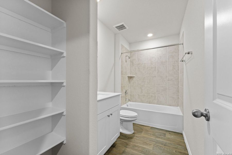 Furnished interior view inside a new home in Laurel Vistas, San Antonio (Image 9). Furnished interior view inside a new home in Laurel Vistas, San Antonio (Image 9).