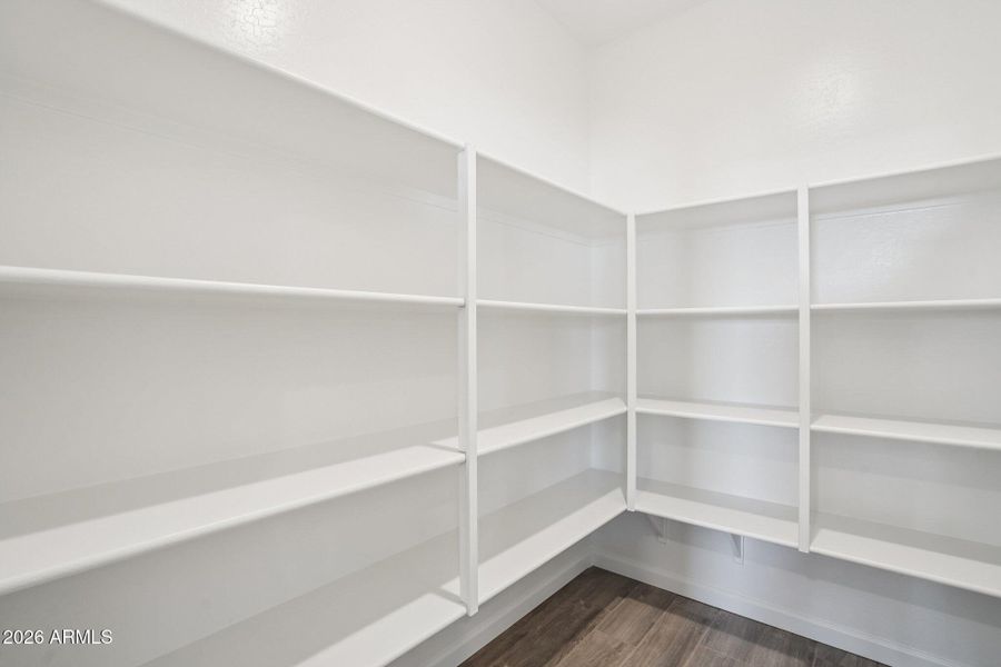 16-web-or-mls-W Cansados Rd-S1501-016