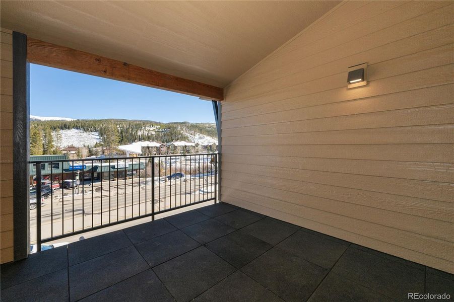 Exterior details and patio area of a home in , Winter Park (Image 24).