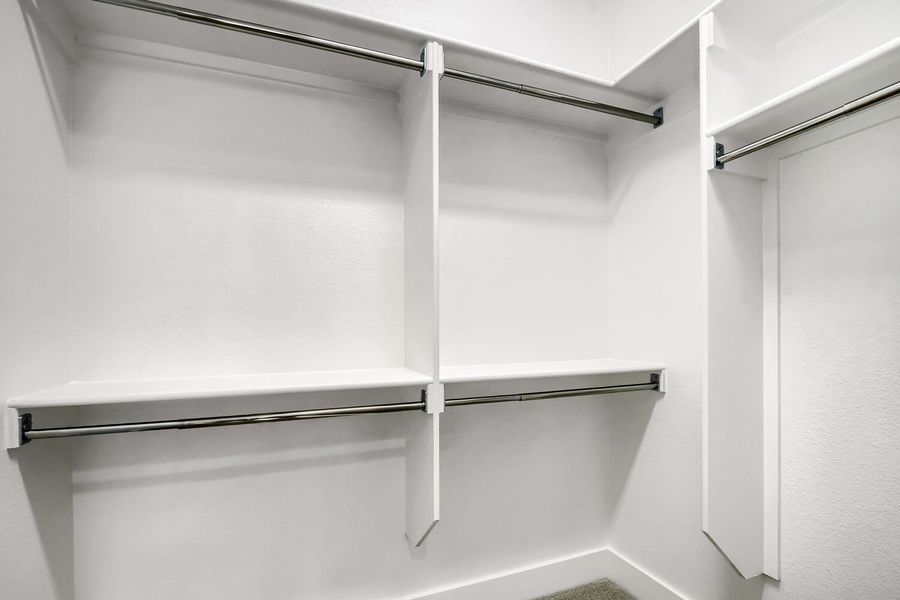 6005 Davis Knoll - Closet 6005 Davis Knoll - Closet
