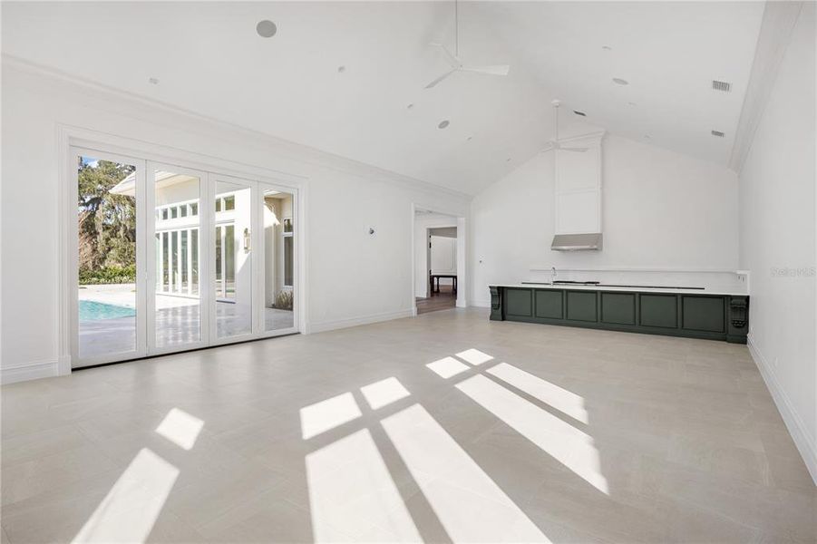 Spacious, unfurnished interior of a new home in , Ocala (Image 34).