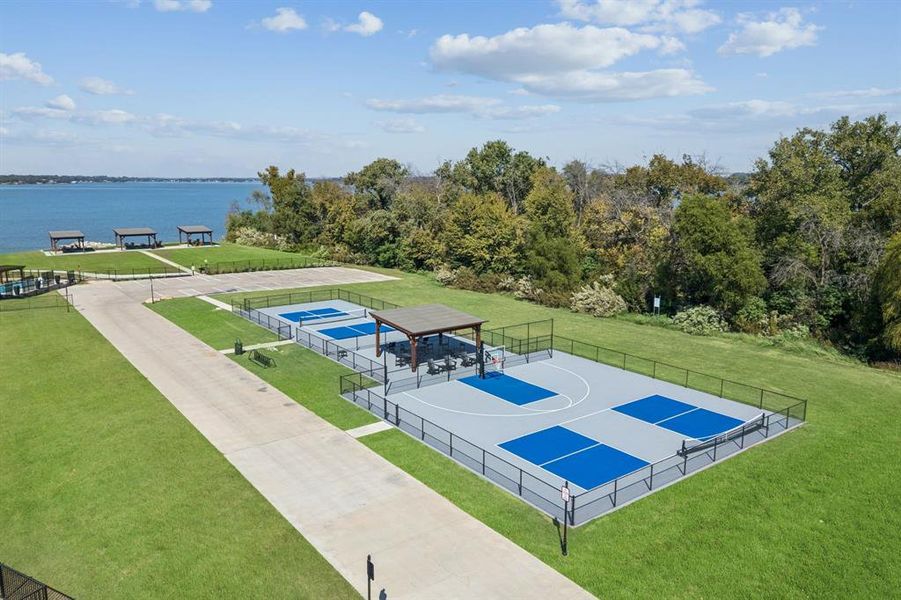 Community amenities in The Resort on Eagle Mt. Lake, Fort Worth (Image 29). Community amenities in The Resort on Eagle Mt. Lake, Fort Worth (Image 29).