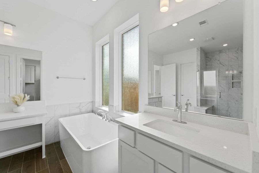 Furnished interior view inside a new home in Brookewater, Rosenberg (Image 8). Furnished interior view inside a new home in Brookewater, Rosenberg (Image 8).