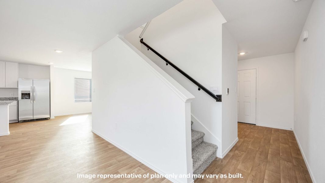 Spacious, unfurnished interior of a new home in Terra Vista, Lubbock (Image 13).