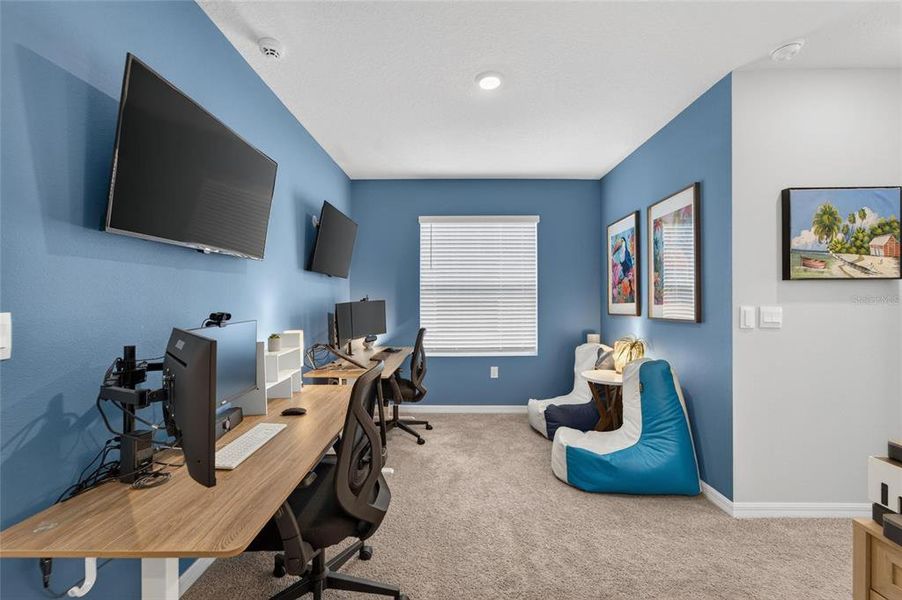 Furnished interior view inside a new home in Mangrove Point, Apollo Beach (Image 43).