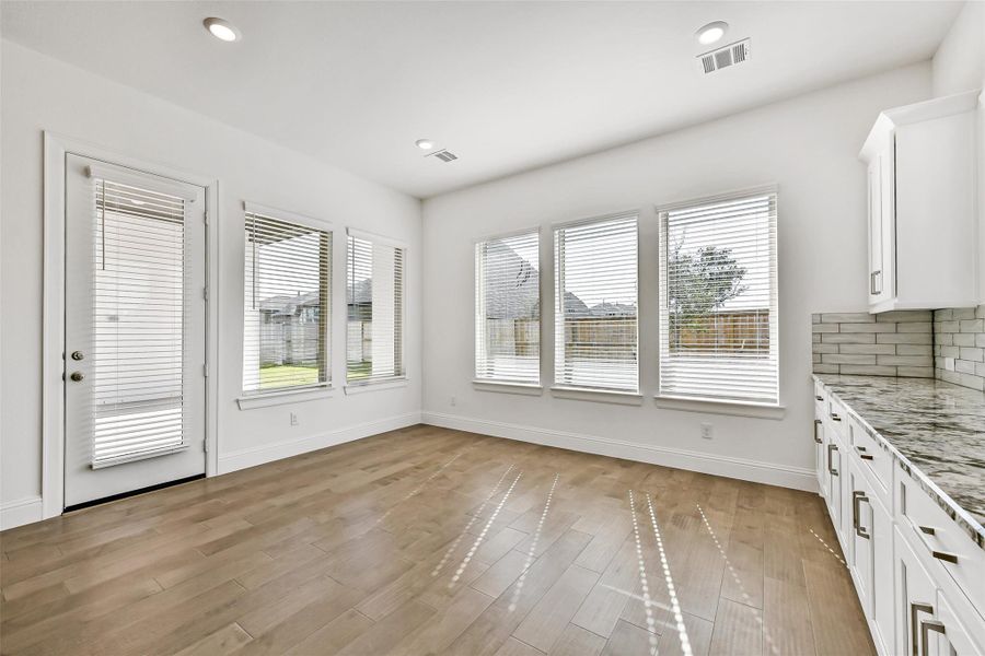 Spacious, unfurnished interior of a new home in , Manvel (Image 40).