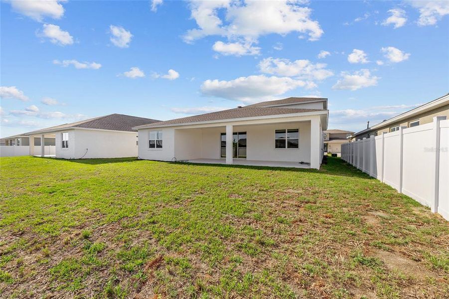 Exterior details and patio area of a home in Calesa Township, Ocala (Image 23). Exterior details and patio area of a home in Calesa Township, Ocala (Image 23).