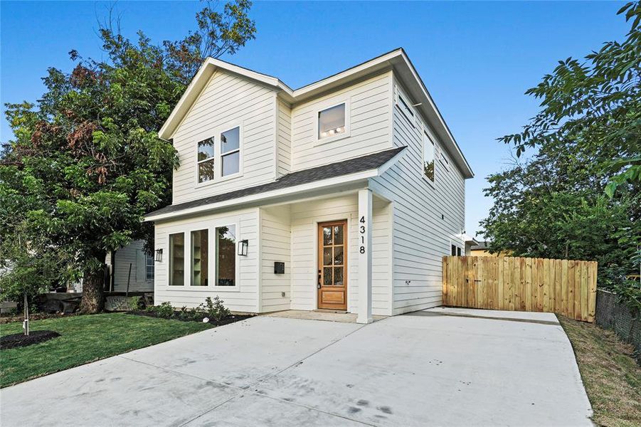 Front exterior of a new home in , Dallas, TX, highlighting curb appeal (Image 18).