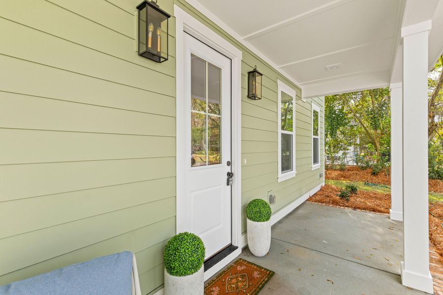 Exterior details and patio area of a home in Park Circle Single Family Homes, North Charleston (Image 27).