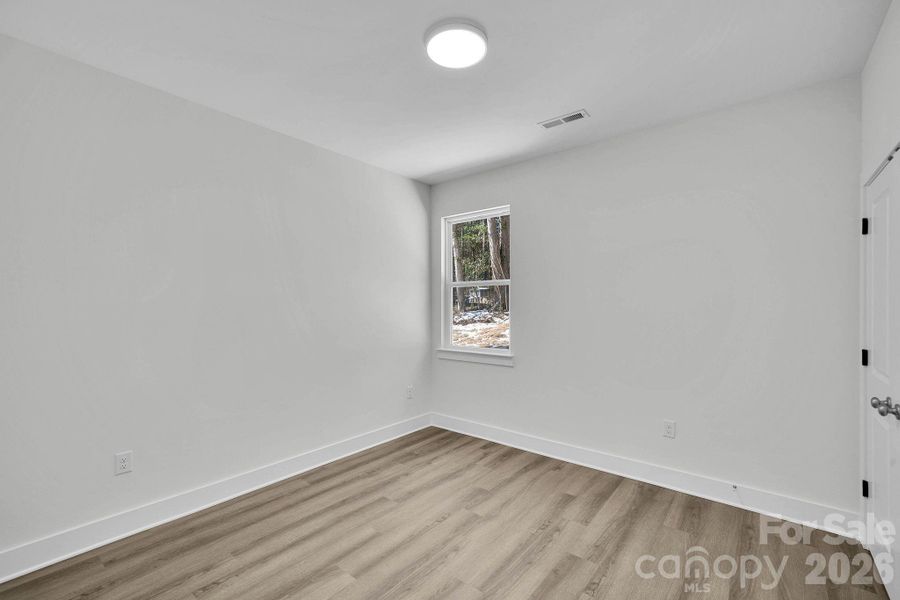 Spacious, unfurnished interior of a new home in , Kannapolis (Image 15).