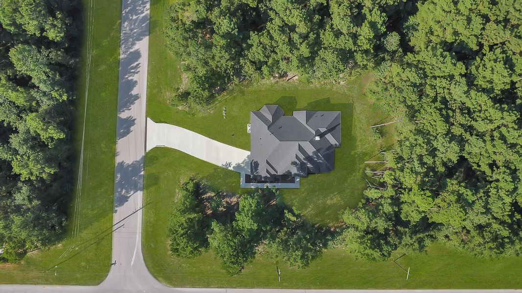 Image 32 of a home in . Image 32 of a home in .