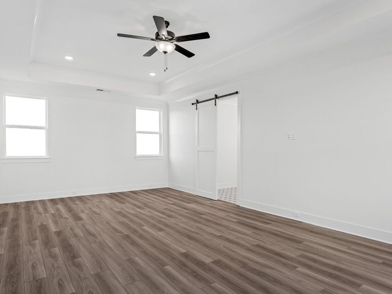 Spacious, unfurnished interior of a new home in Shelton Square, Murfreesboro (Image 39).