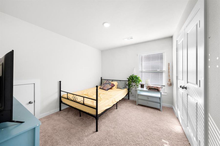 Furnished interior view inside a new home in Ambergrove, Royse City (Image 15).
