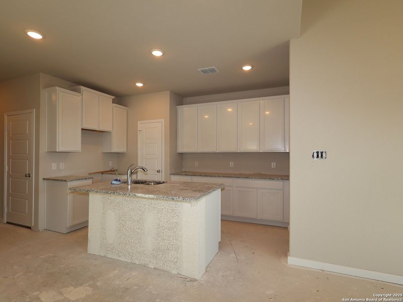 Image 38 of a home in Hunters Ranch.