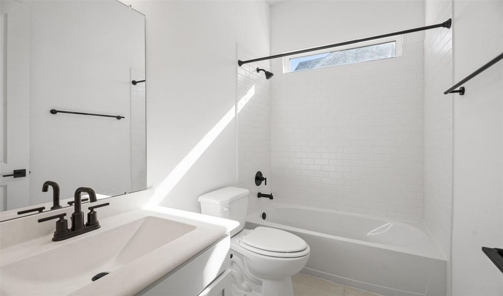 Hall bath (*Photo not of actual home and used for illustration purposes only.) Hall bath (*Photo not of actual home and used for illustration purposes only.)