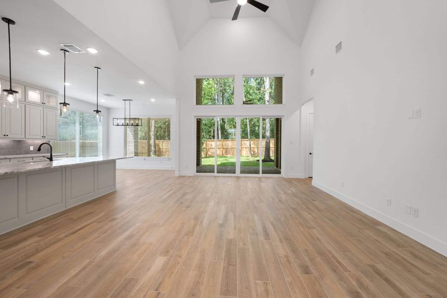 Representative unfurnished interior of a home built from the Waterloo – 60′ Lot by Chesmar Homes in Lakes of Cane Island, Katy (Image 18).