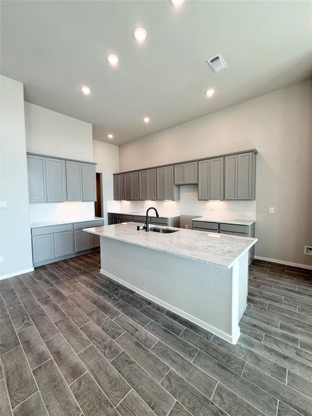 Furnished interior view inside a new home in , Iowa Colony (Image 7).