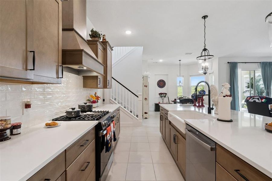 Furnished interior view inside a new home in , Winter Garden (Image 8).
