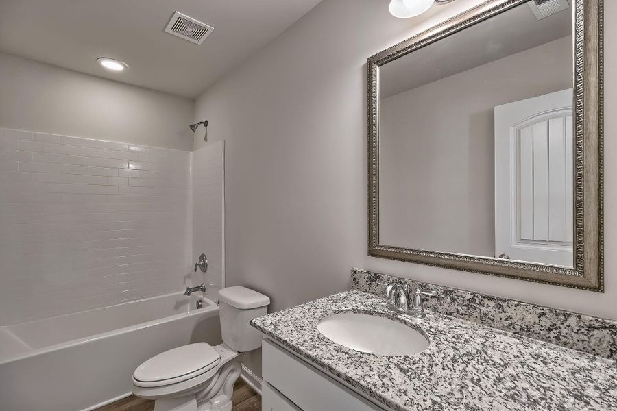 Devonshire II Guest Bath Stock Devonshire II Guest Bath Stock