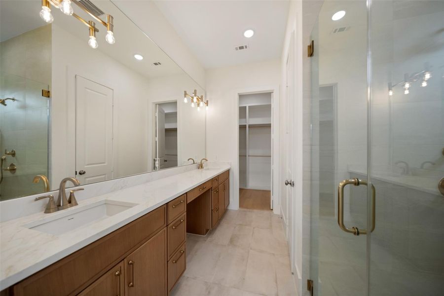 Primary Bath - view 2