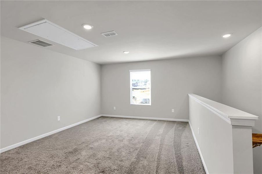 Spacious, unfurnished interior of a new home in Summit Pointe, Dallas (Image 26).