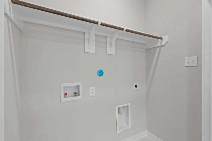 Spacious, unfurnished interior of a new home in Westridge Cove, Conroe (Image 22).