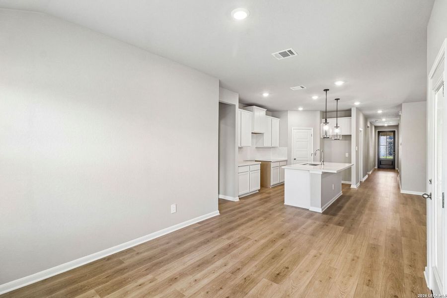 Spacious, unfurnished interior of a new home in Estancia Ranch - Premier Series, San Antonio (Image 39). Spacious, unfurnished interior of a new home in Estancia Ranch - Premier Series, San Antonio (Image 39).