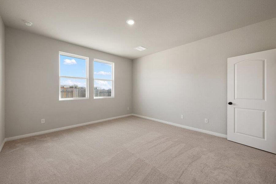Spacious, unfurnished interior of a new home in Berry Creek Highlands, Georgetown (Image 33). Spacious, unfurnished interior of a new home in Berry Creek Highlands, Georgetown (Image 33).