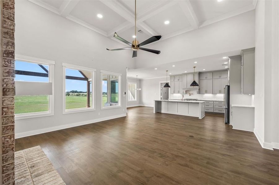 Spacious, unfurnished interior of a new home in , Lorena (Image 29).