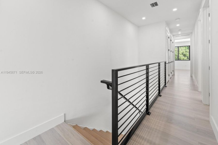 Spacious, unfurnished interior of a new home in , Miami (Image 39).