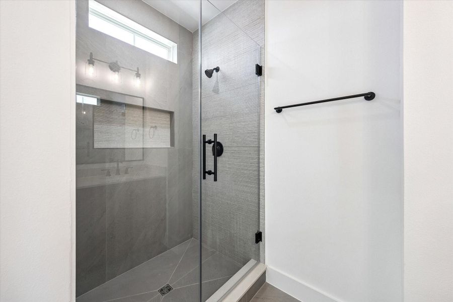 Close-up of interior finishes inside a home in Thornton Oaks, Houston (Image 14).