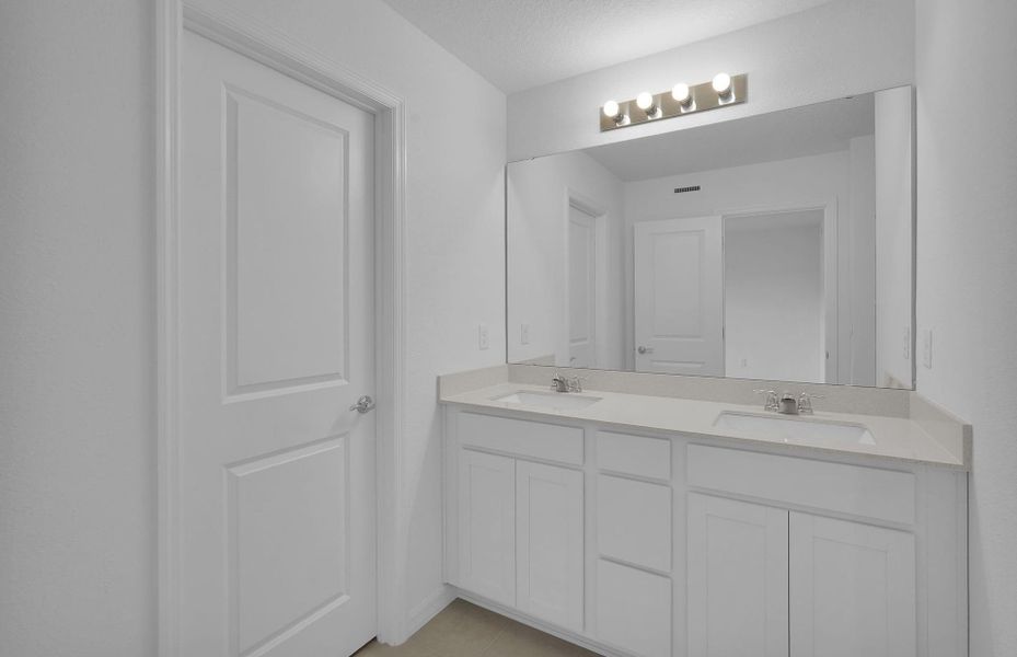 Furnished interior view inside a new home in Normandy Pines, Jacksonville (Image 11).