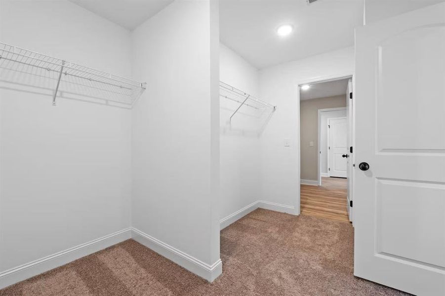 Spacious, unfurnished interior of a new home in Meadow Ridge Estates, Josephine (Image 21).