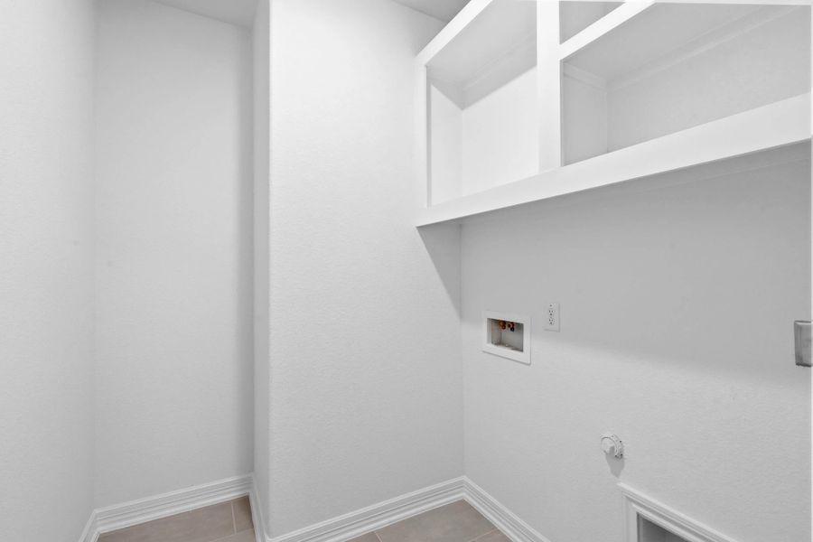 Spacious, unfurnished interior of a new home in Brookewater, Rosenberg (Image 18). Spacious, unfurnished interior of a new home in Brookewater, Rosenberg (Image 18).