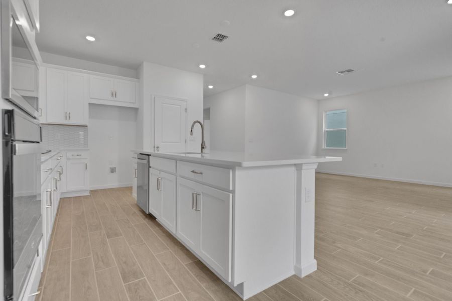 New Home in Apopka, FL.  - Slide 15