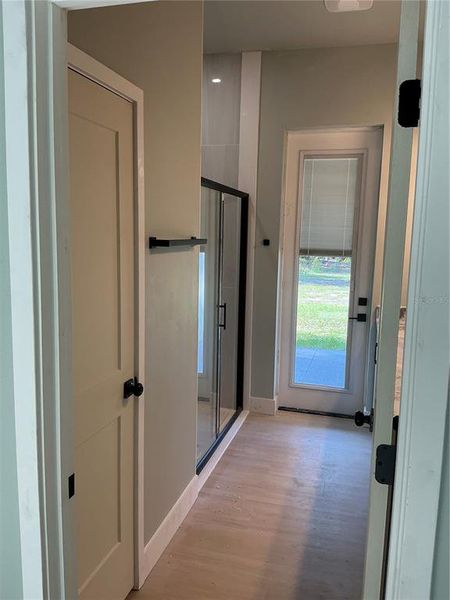 Spacious, unfurnished interior of a new home in , Deland (Image 21).