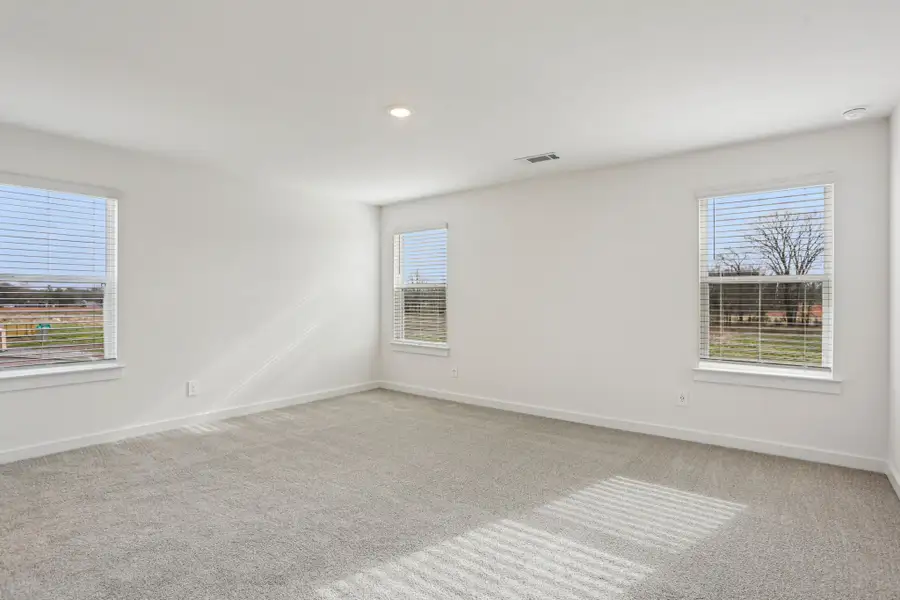 Spacious, unfurnished interior of a new home in Greystone - Parc Townhomes, Smyrna (Image 13).