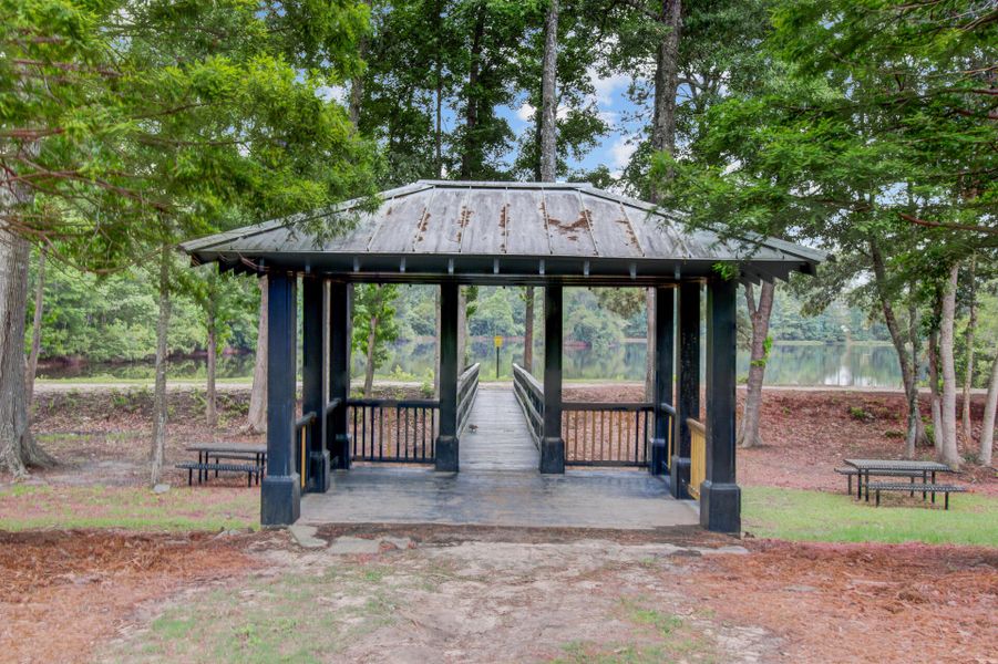 Community amenities in , Moncks Corner (Image 49).