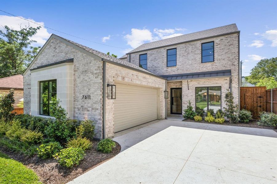 Front exterior of a new home in , Dallas, TX, highlighting curb appeal (Image 21). Front exterior of a new home in , Dallas, TX, highlighting curb appeal (Image 21).