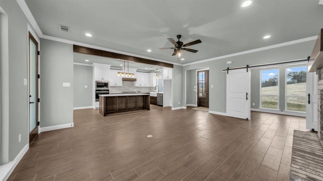 Spacious, unfurnished interior of a new home in Monarch Manor, Poolville (Image 24).