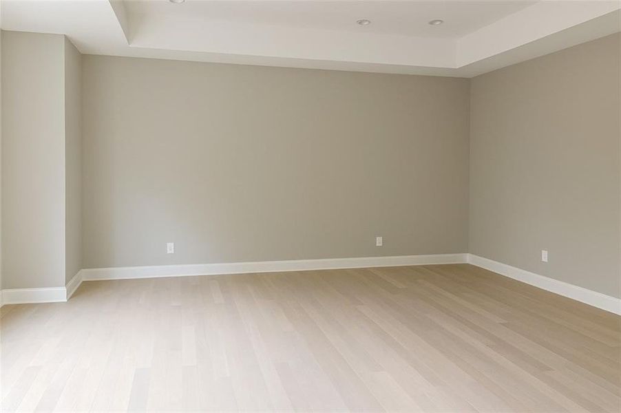 Spacious, unfurnished interior of a new home in , Atlanta (Image 16).