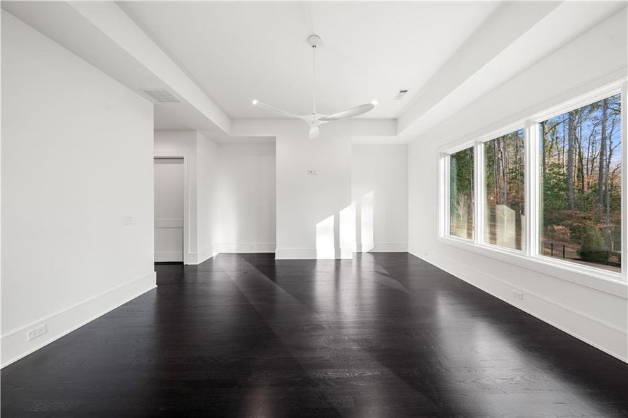 Spacious, unfurnished interior of a new home in , Sandy Springs (Image 81).