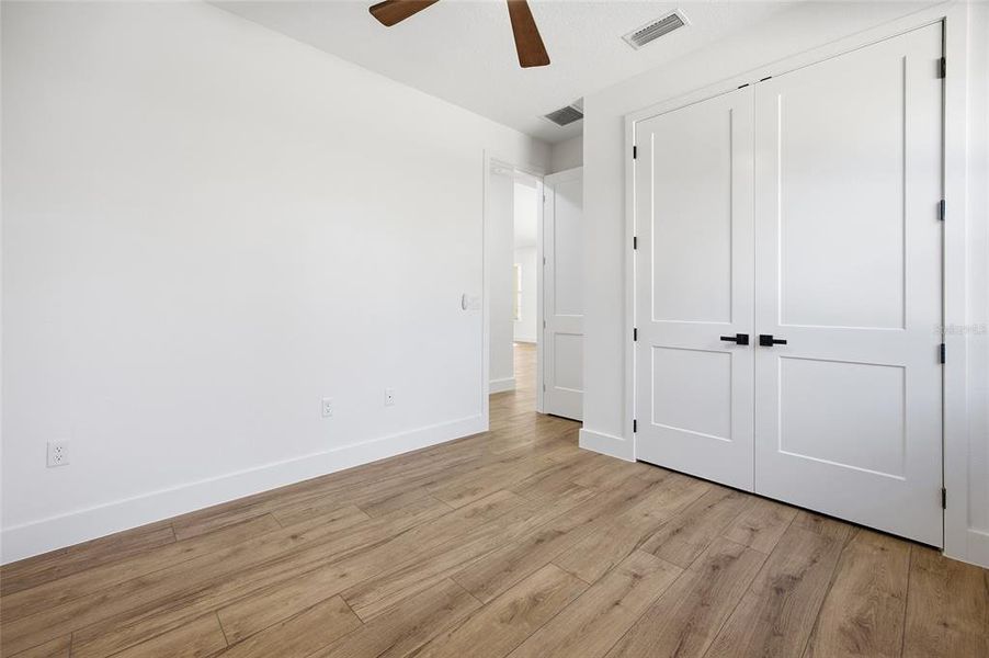 Spacious, unfurnished interior of a new home in , Dunnellon (Image 33).