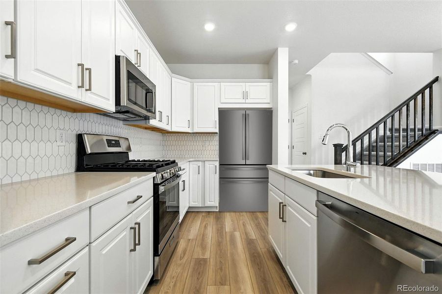 2094 Wagon Wheel ~ Ready Now