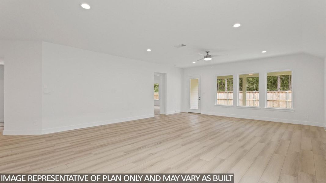 Spacious, unfurnished interior of a new home in Hills of Westlake, Conroe (Image 8).