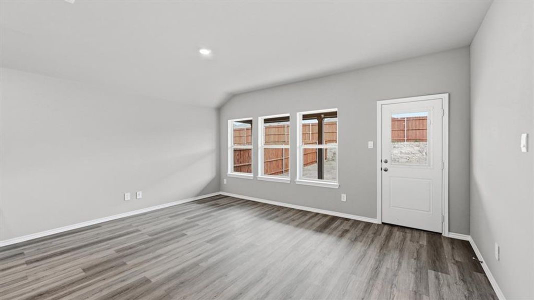 Spacious, unfurnished interior of a new home in Legado, Cleburne (Image 15).