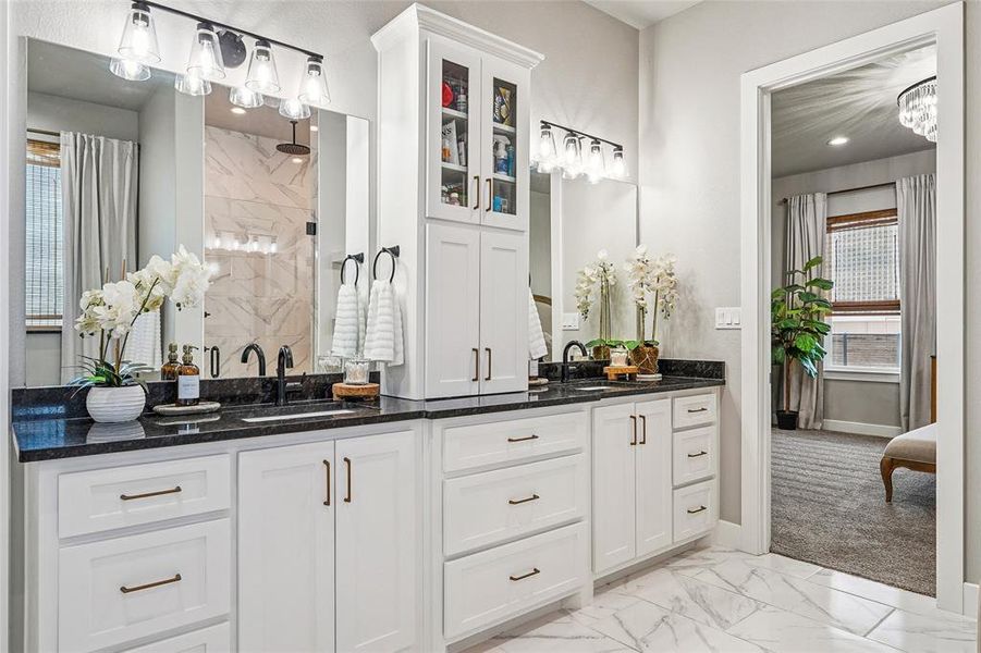Separate sink and vanities Separate sink and vanities