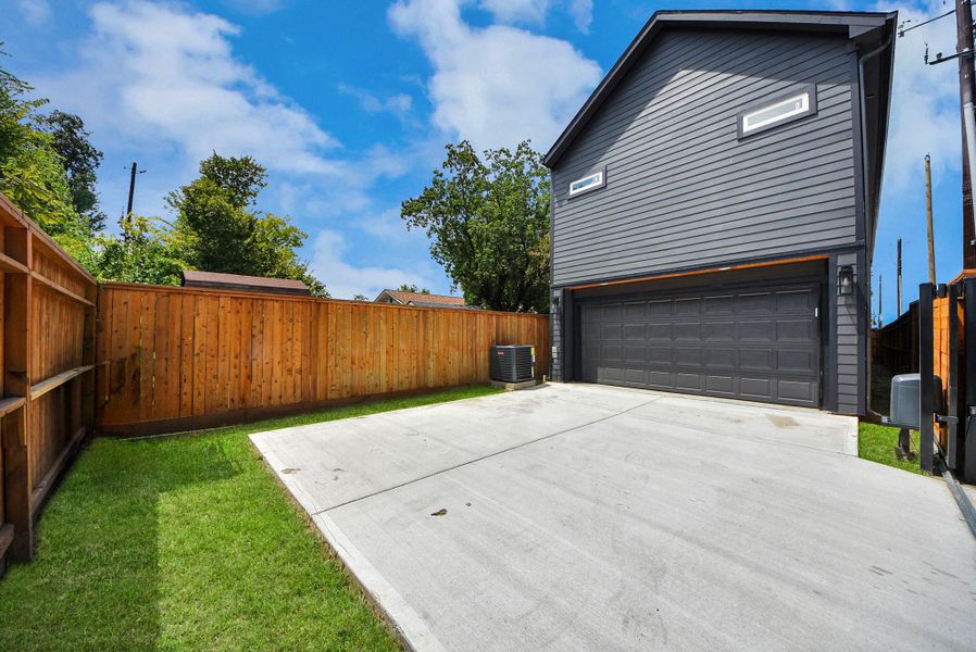 Exterior details and patio area of a home in , Houston (Image 23).